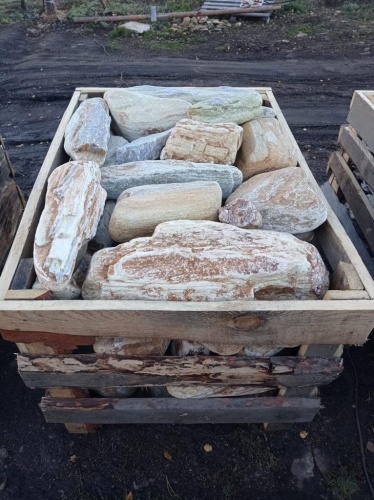 Златолит жёлтый, жёлто-зелёный глыбки и валуны для ланшафтного дизайна купить в Иркутске