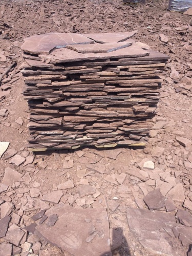 Плитняк лемезит бордовый для цоколя 1,5-2 см купить в Иркутске