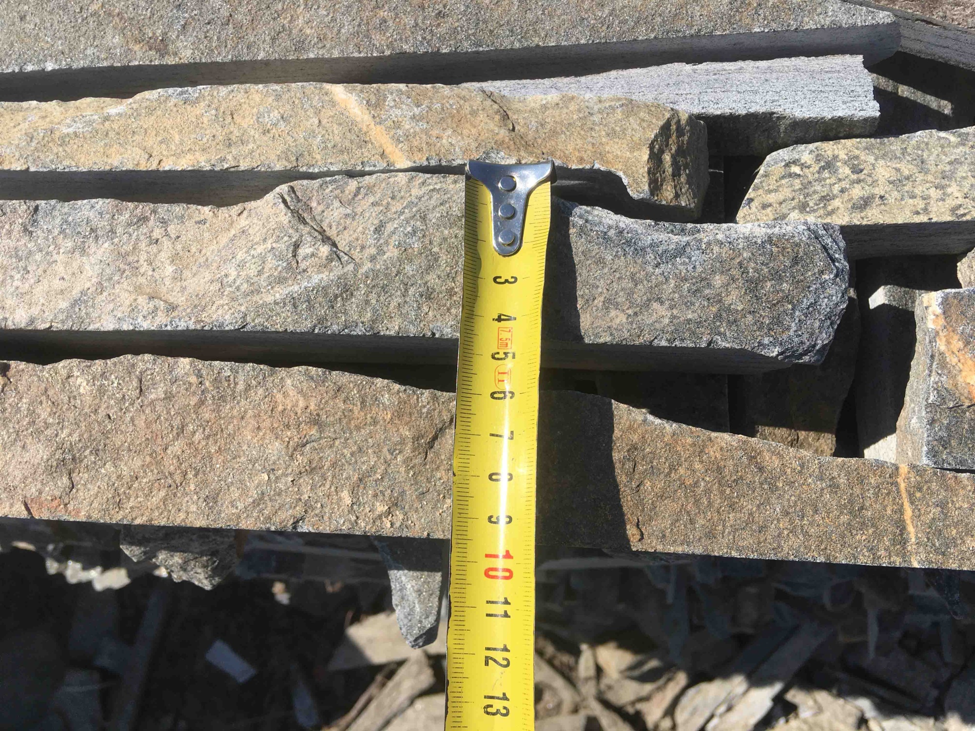 Горбушка златолит мультиколор для облицовки купить в Иркутске