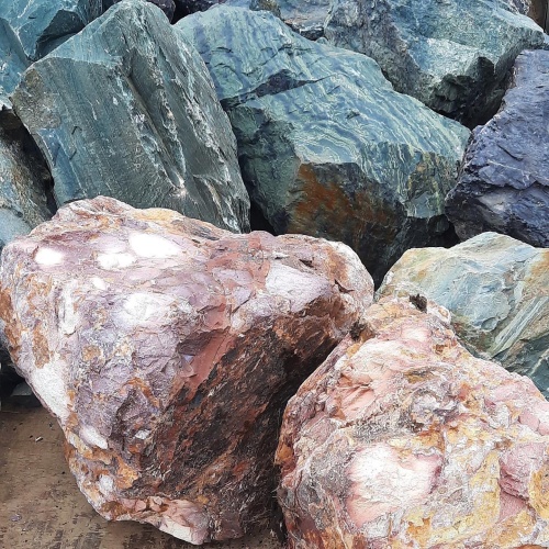 Ландшафтные глыбы красно-фиолетовые 200-1000 килограмм купить в Иркутске