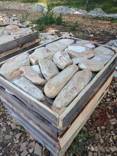 Златолит жёлтый, жёлто-зелёный глыбки и валуны для ланшафтного дизайна купить в Иркутске