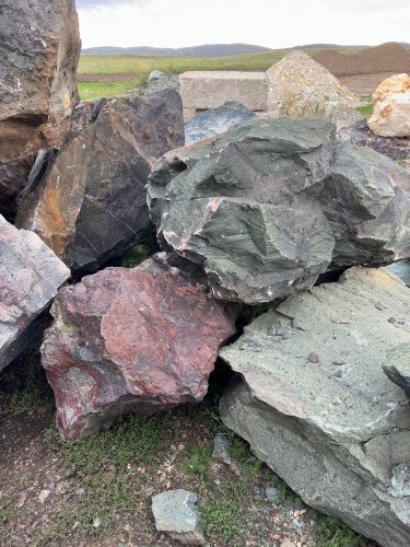 Камни для ландшафтного дизайна зелёные 10-60 килограмм купить в Иркутске