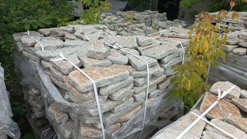 Гранитный плитняк галтованный для парковки купить в Иркутске