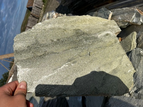 Плитняк златолит зелёный для цоколя, отмостки купить в Иркутске