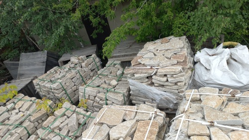 Гранитный плитняк галтованный для парковки купить в Иркутске