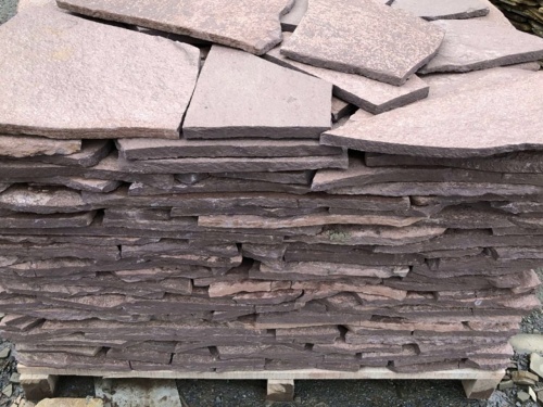 Плитняк лемезит бордовый для облицовки цоколя 20-25 мм  купить в Иркутске