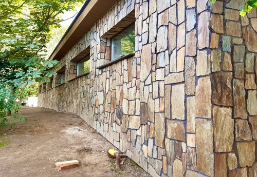 Плитняк кора дерева для цоколя, отмостки купить в Иркутске