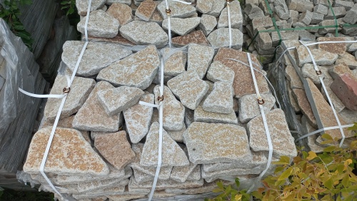 Гранитный плитняк галтованный для парковки купить в Иркутске