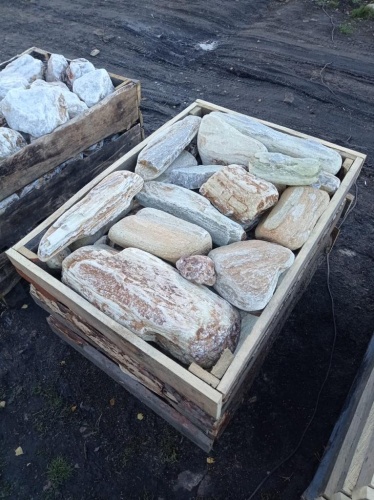 Златолит жёлтый, жёлто-зелёный глыбки и валуны для ланшафтного дизайна купить в Иркутске